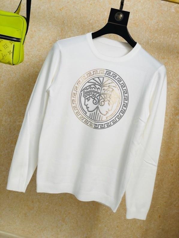 Versace Men's Sweater 37